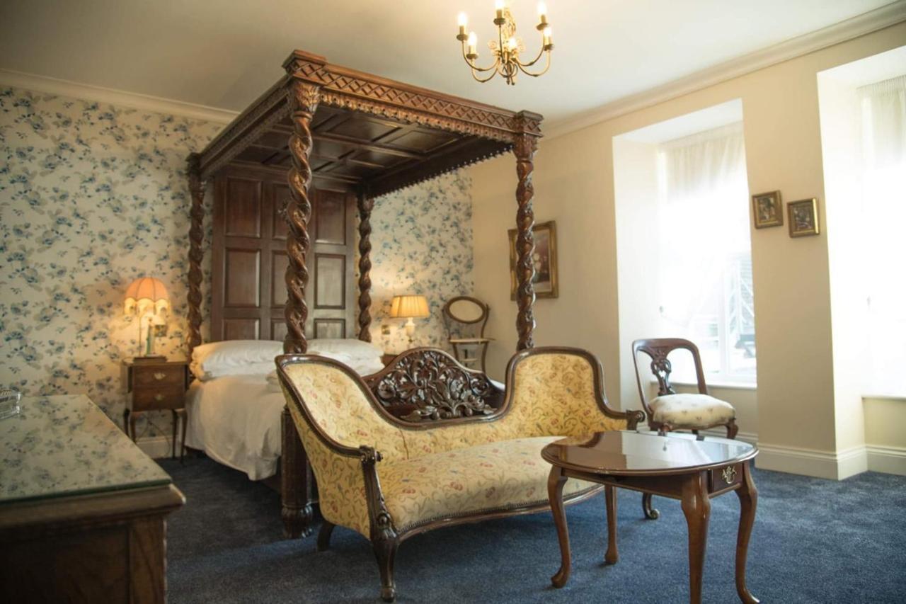 Bed and Breakfast The Royal à Barmouth Extérieur photo