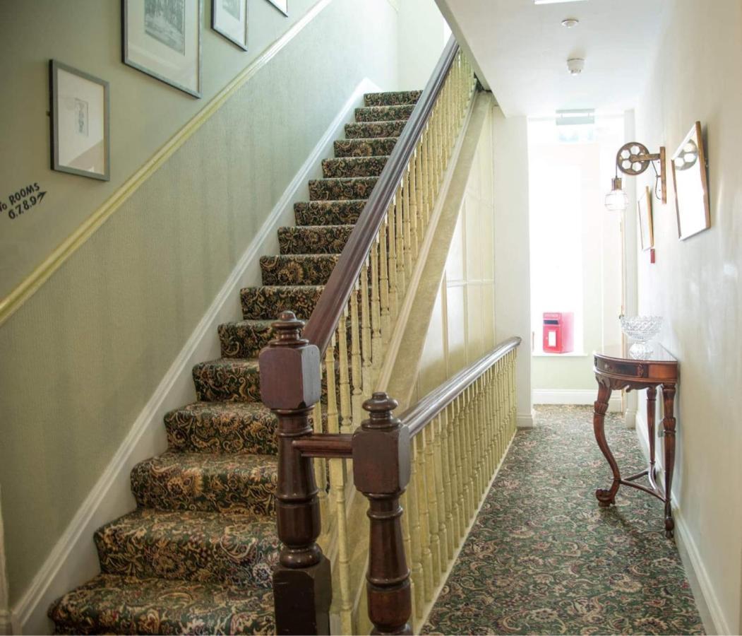 Bed and Breakfast The Royal à Barmouth Extérieur photo