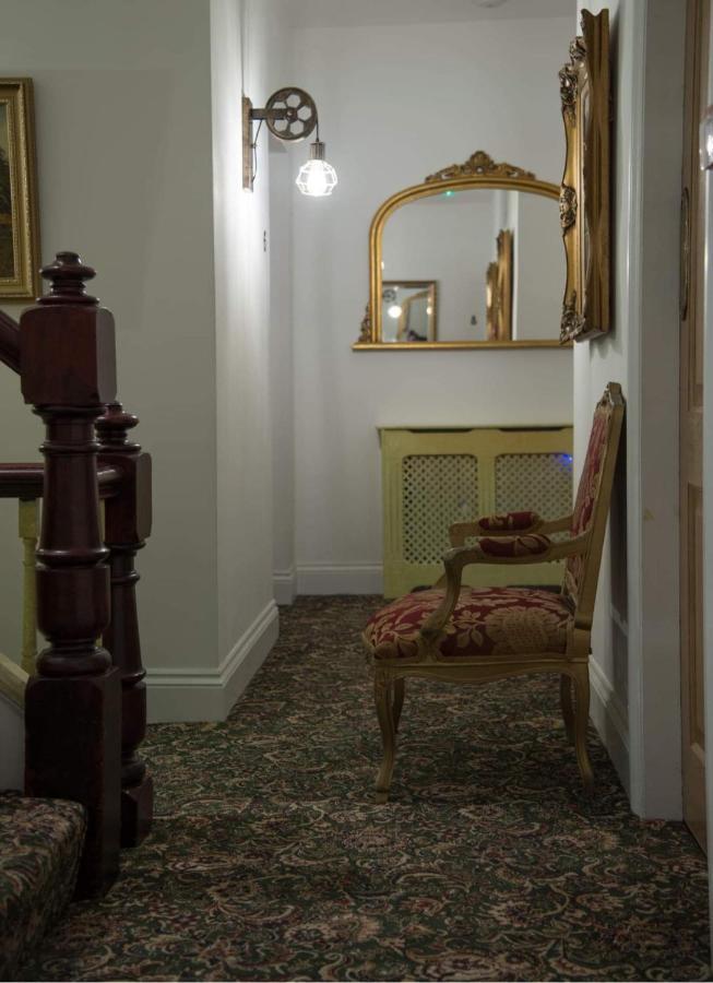 Bed and Breakfast The Royal à Barmouth Extérieur photo