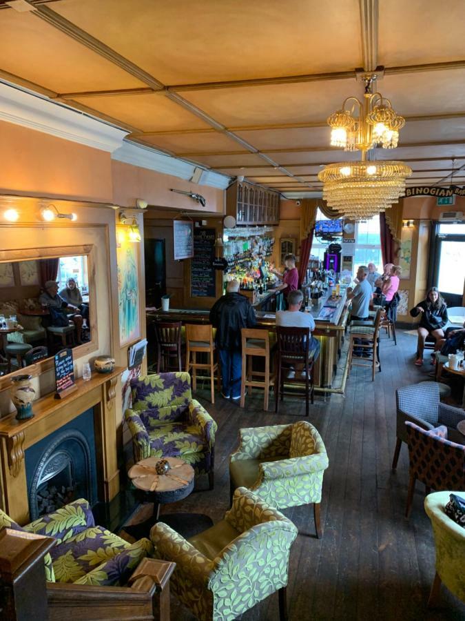 Bed and Breakfast The Royal à Barmouth Extérieur photo